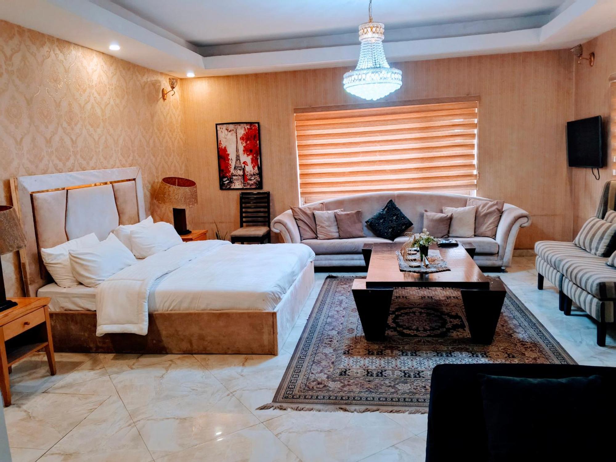 Nuit De Paris Hotel Abuja Luaran gambar