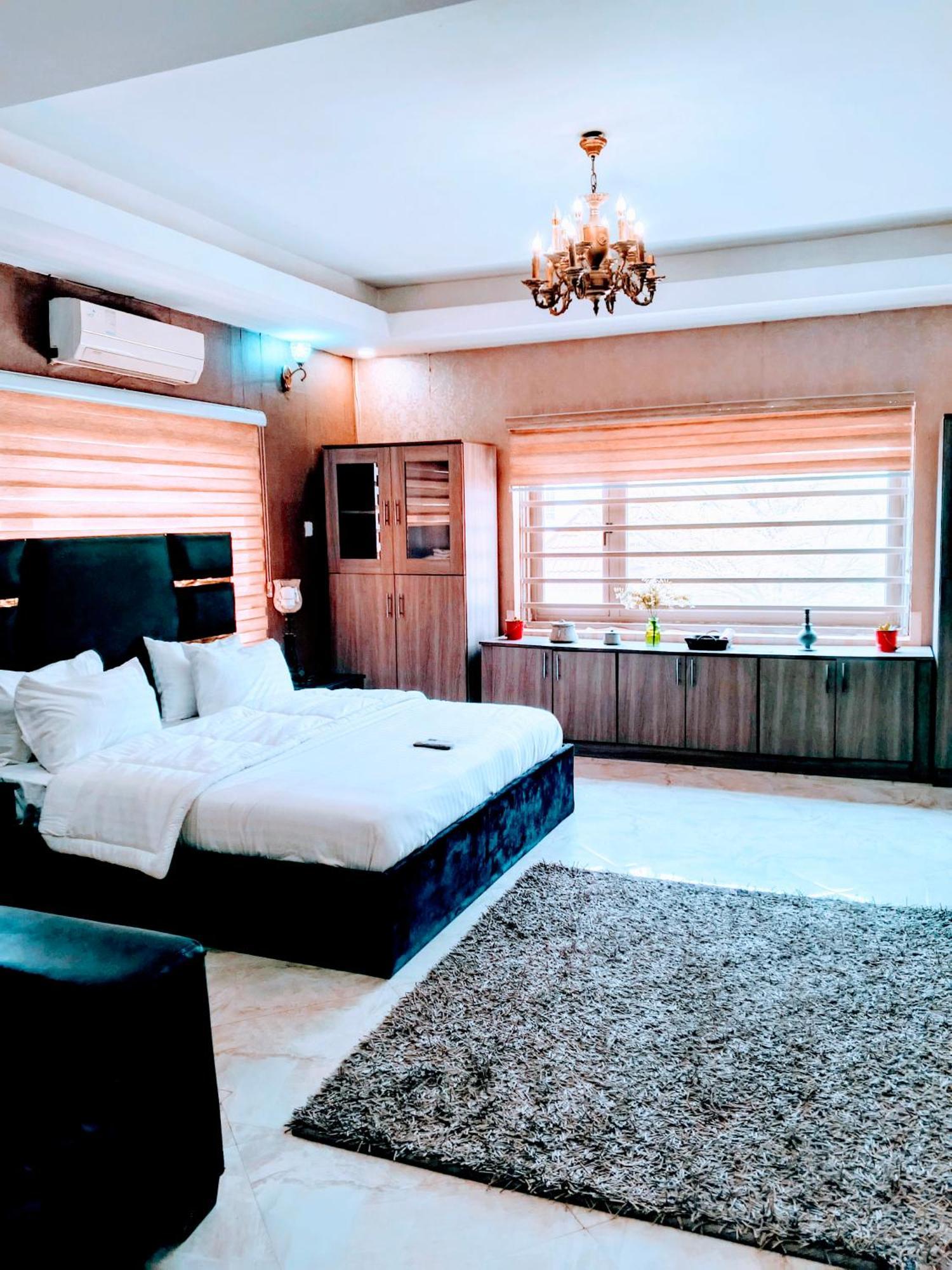 Nuit De Paris Hotel Abuja Luaran gambar