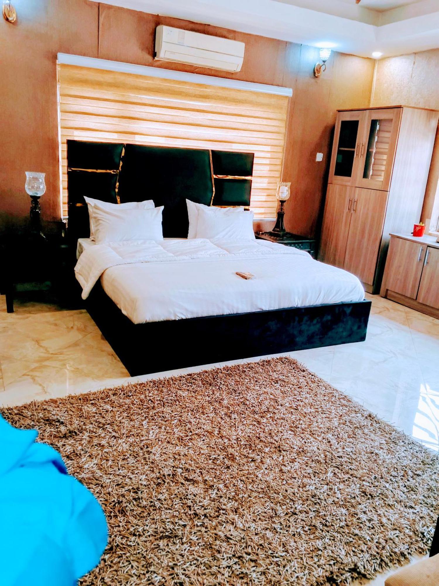 Nuit De Paris Hotel Abuja Luaran gambar
